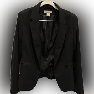 H&M ladies blazer size 6